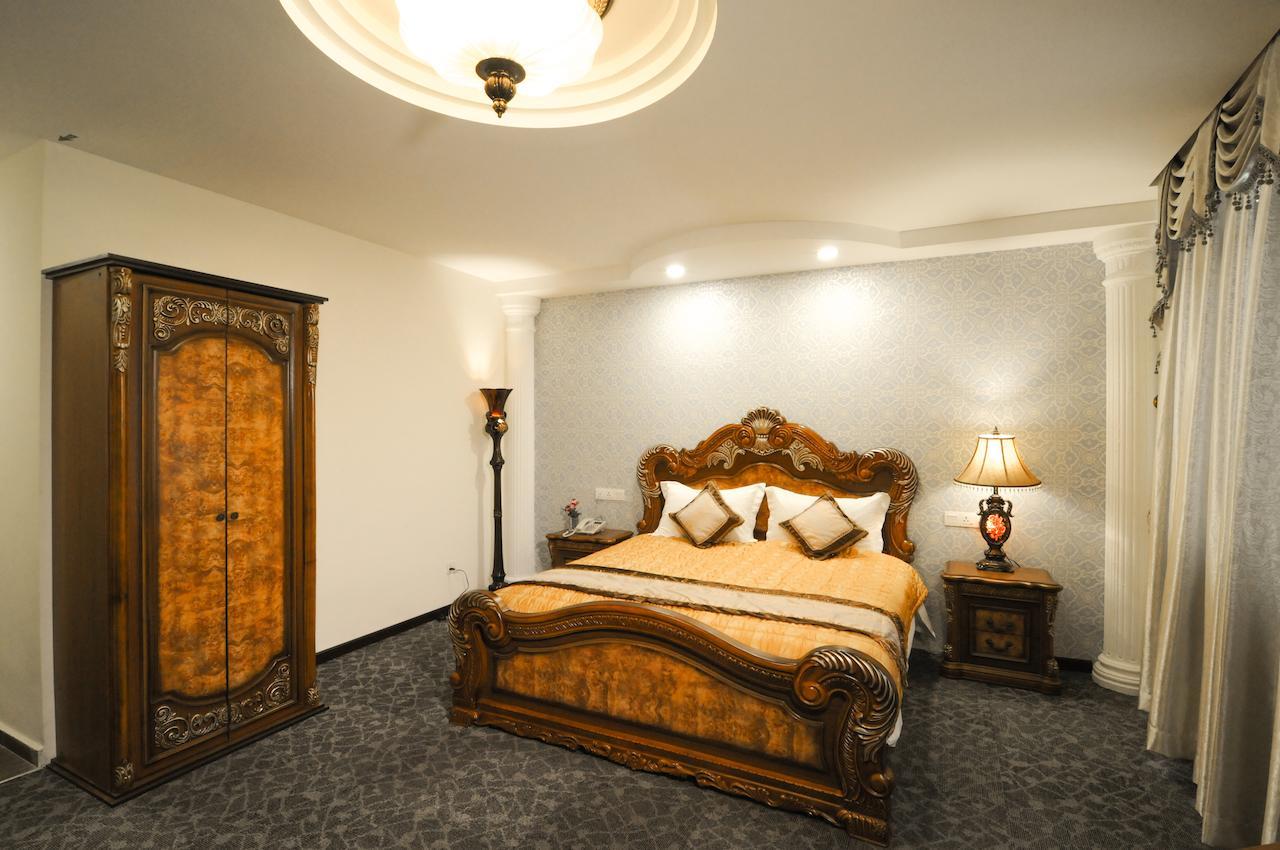 K Garden Hotel Парит Бунтар Стая снимка
